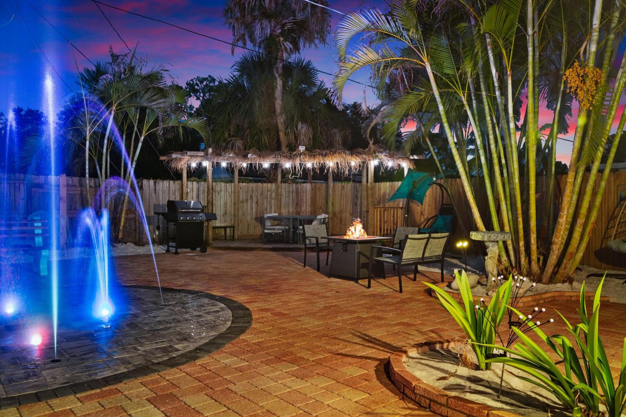 Coastal Villa W Amazing Courtyard - Splash Pad! ساراسوتا المظهر الخارجي الصورة